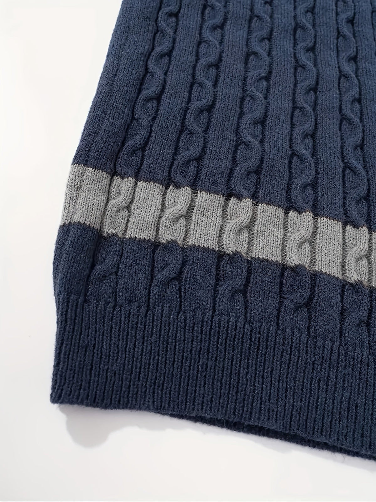 Grevyn | Men's Colour Block Cable-Knit Pullover Sweater